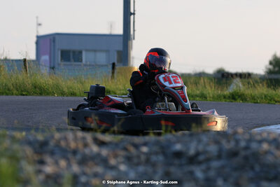 07/05/2022 : Endurance Loisir Les Razbitumes pour “1 maillot pour la vie” & Les Socio Esthéticiennes (Photos Stéphane Agnus) 2022 — karting