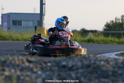 07/05/2022 : Endurance Loisir Les Razbitumes pour “1 maillot pour la vie” & Les Socio Esthéticiennes (Photos Stéphane Agnus) 2022 — karting