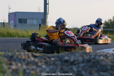 07/05/2022 : Endurance Loisir Les Razbitumes pour “1 maillot pour la vie” & Les Socio Esthéticiennes (Photos Stéphane Agnus) 2022 — karting