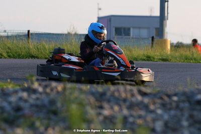07/05/2022 : Endurance Loisir Les Razbitumes pour “1 maillot pour la vie” & Les Socio Esthéticiennes (Photos Stéphane Agnus) 2022 — karting