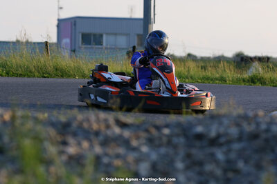 07/05/2022 : Endurance Loisir Les Razbitumes pour “1 maillot pour la vie” & Les Socio Esthéticiennes (Photos Stéphane Agnus) 2022 — karting