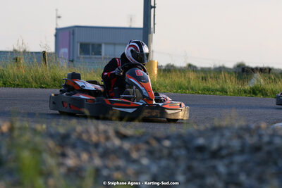 07/05/2022 : Endurance Loisir Les Razbitumes pour “1 maillot pour la vie” & Les Socio Esthéticiennes (Photos Stéphane Agnus) 2022 — karting