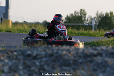 07/05/2022 : Endurance Loisir Les Razbitumes pour “1 maillot pour la vie” & Les Socio Esthéticiennes (Photos Stéphane Agnus) 2022 — karting