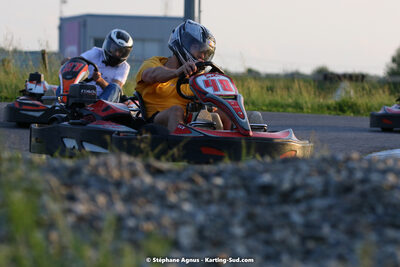 07/05/2022 : Endurance Loisir Les Razbitumes pour “1 maillot pour la vie” & Les Socio Esthéticiennes (Photos Stéphane Agnus) 2022 — karting
