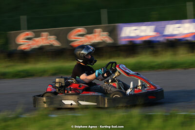 07/05/2022 : Endurance Loisir Les Razbitumes pour “1 maillot pour la vie” & Les Socio Esthéticiennes (Photos Stéphane Agnus) 2022 — karting