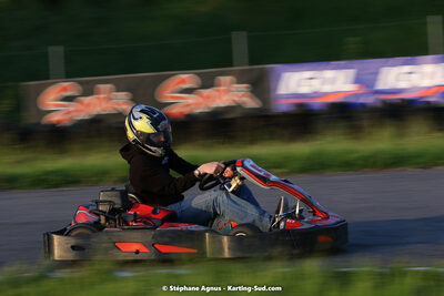 07/05/2022 : Endurance Loisir Les Razbitumes pour “1 maillot pour la vie” & Les Socio Esthéticiennes (Photos Stéphane Agnus) 2022 — karting