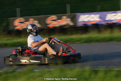 07/05/2022 : Endurance Loisir Les Razbitumes pour “1 maillot pour la vie” & Les Socio Esthéticiennes (Photos Stéphane Agnus) 2022 — karting