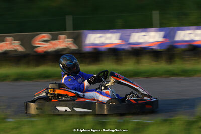 07/05/2022 : Endurance Loisir Les Razbitumes pour “1 maillot pour la vie” & Les Socio Esthéticiennes (Photos Stéphane Agnus) 2022 — karting