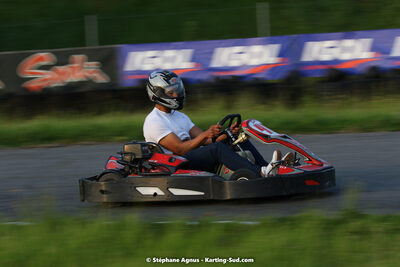 07/05/2022 : Endurance Loisir Les Razbitumes pour “1 maillot pour la vie” & Les Socio Esthéticiennes (Photos Stéphane Agnus) 2022 — karting
