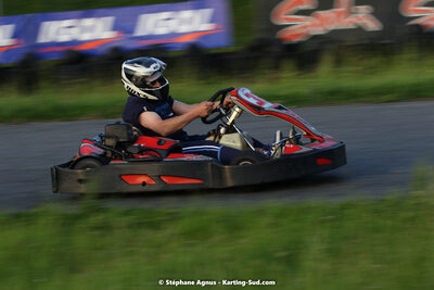 07/05/2022 : Endurance Loisir Les Razbitumes pour “1 maillot pour la vie” & Les Socio Esthéticiennes (Photos Stéphane Agnus) 2022 — karting