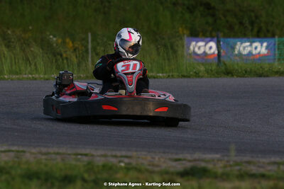 07/05/2022 : Endurance Loisir Les Razbitumes pour “1 maillot pour la vie” & Les Socio Esthéticiennes (Photos Stéphane Agnus) 2022 — karting