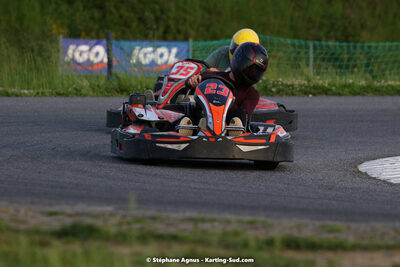 07/05/2022 : Endurance Loisir Les Razbitumes pour “1 maillot pour la vie” & Les Socio Esthéticiennes (Photos Stéphane Agnus) 2022 — karting