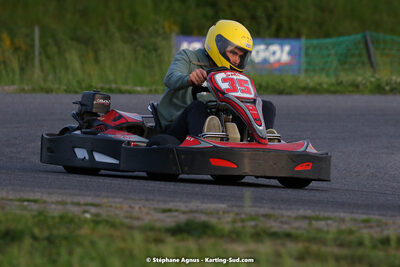 07/05/2022 : Endurance Loisir Les Razbitumes pour “1 maillot pour la vie” & Les Socio Esthéticiennes (Photos Stéphane Agnus) 2022 — karting
