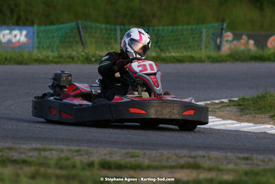 07/05/2022 : Endurance Loisir Les Razbitumes pour “1 maillot pour la vie” & Les Socio Esthéticiennes (Photos Stéphane Agnus) 2022 — karting