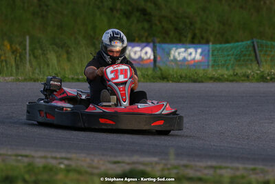 07/05/2022 : Endurance Loisir Les Razbitumes pour “1 maillot pour la vie” & Les Socio Esthéticiennes (Photos Stéphane Agnus) 2022 — karting