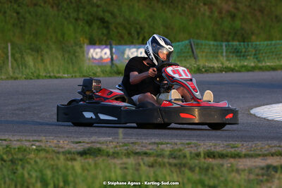 07/05/2022 : Endurance Loisir Les Razbitumes pour “1 maillot pour la vie” & Les Socio Esthéticiennes (Photos Stéphane Agnus) 2022 — karting