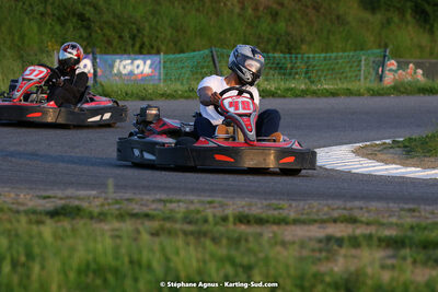 07/05/2022 : Endurance Loisir Les Razbitumes pour “1 maillot pour la vie” & Les Socio Esthéticiennes (Photos Stéphane Agnus) 2022 — karting