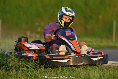 07/05/2022 : Endurance Loisir Les Razbitumes pour “1 maillot pour la vie” & Les Socio Esthéticiennes (Photos Stéphane Agnus) 2022 — karting