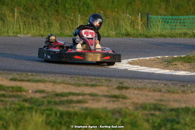 07/05/2022 : Endurance Loisir Les Razbitumes pour “1 maillot pour la vie” & Les Socio Esthéticiennes (Photos Stéphane Agnus) 2022 — karting