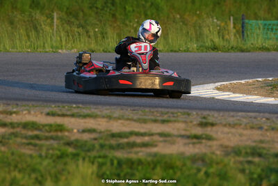 07/05/2022 : Endurance Loisir Les Razbitumes pour “1 maillot pour la vie” & Les Socio Esthéticiennes (Photos Stéphane Agnus) 2022 — karting