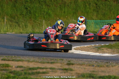 07/05/2022 : Endurance Loisir Les Razbitumes pour “1 maillot pour la vie” & Les Socio Esthéticiennes (Photos Stéphane Agnus) 2022 — karting