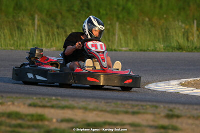 07/05/2022 : Endurance Loisir Les Razbitumes pour “1 maillot pour la vie” & Les Socio Esthéticiennes (Photos Stéphane Agnus) 2022 — karting