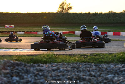 07/05/2022 : Endurance Loisir Les Razbitumes pour “1 maillot pour la vie” & Les Socio Esthéticiennes (Photos Stéphane Agnus) 2022 — karting
