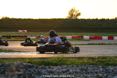 07/05/2022 : Endurance Loisir Les Razbitumes pour “1 maillot pour la vie” & Les Socio Esthéticiennes (Photos Stéphane Agnus) 2022 — karting