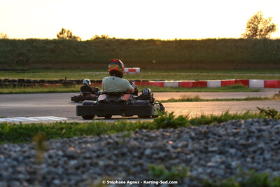 07/05/2022 : Endurance Loisir Les Razbitumes pour “1 maillot pour la vie” & Les Socio Esthéticiennes (Photos Stéphane Agnus) 2022 — karting
