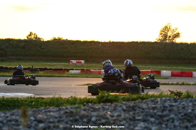 07/05/2022 : Endurance Loisir Les Razbitumes pour “1 maillot pour la vie” & Les Socio Esthéticiennes (Photos Stéphane Agnus) 2022 — karting