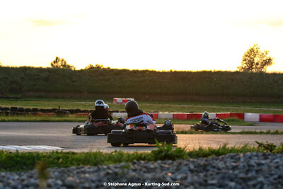 07/05/2022 : Endurance Loisir Les Razbitumes pour “1 maillot pour la vie” & Les Socio Esthéticiennes (Photos Stéphane Agnus) 2022 — karting