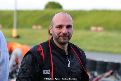 07/05/2022 : Endurance Loisir Les Razbitumes pour “1 maillot pour la vie” & Les Socio Esthéticiennes (Photos Stéphane Agnus) 2022 — karting