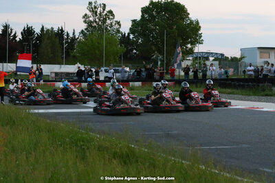07/05/2022 : Endurance Loisir Les Razbitumes pour “1 maillot pour la vie” & Les Socio Esthéticiennes (Photos Stéphane Agnus) 2022 — karting