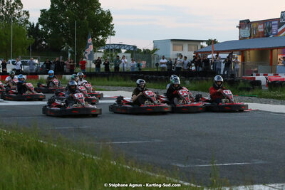 07/05/2022 : Endurance Loisir Les Razbitumes pour “1 maillot pour la vie” & Les Socio Esthéticiennes (Photos Stéphane Agnus) 2022 — karting