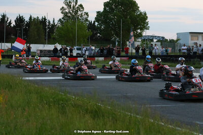 07/05/2022 : Endurance Loisir Les Razbitumes pour “1 maillot pour la vie” & Les Socio Esthéticiennes (Photos Stéphane Agnus) 2022 — karting