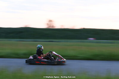 07/05/2022 : Endurance Loisir Les Razbitumes pour “1 maillot pour la vie” & Les Socio Esthéticiennes (Photos Stéphane Agnus) 2022 — karting
