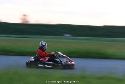 07/05/2022 : Endurance Loisir Les Razbitumes pour “1 maillot pour la vie” & Les Socio Esthéticiennes (Photos Stéphane Agnus) 2022 — karting