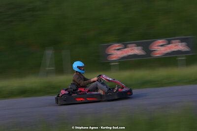 07/05/2022 : Endurance Loisir Les Razbitumes pour “1 maillot pour la vie” & Les Socio Esthéticiennes (Photos Stéphane Agnus) 2022 — karting