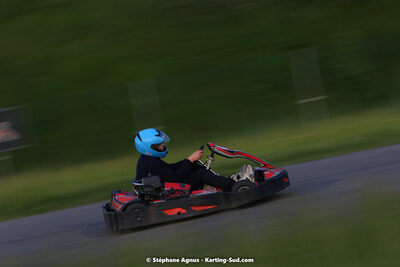 07/05/2022 : Endurance Loisir Les Razbitumes pour “1 maillot pour la vie” & Les Socio Esthéticiennes (Photos Stéphane Agnus) 2022 — karting