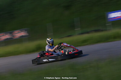 07/05/2022 : Endurance Loisir Les Razbitumes pour “1 maillot pour la vie” & Les Socio Esthéticiennes (Photos Stéphane Agnus) 2022 — karting
