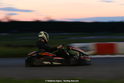 07/05/2022 : Endurance Loisir Les Razbitumes pour “1 maillot pour la vie” & Les Socio Esthéticiennes (Photos Stéphane Agnus) 2022 — karting