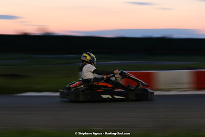 07/05/2022 : Endurance Loisir Les Razbitumes pour “1 maillot pour la vie” & Les Socio Esthéticiennes (Photos Stéphane Agnus) 2022 — karting