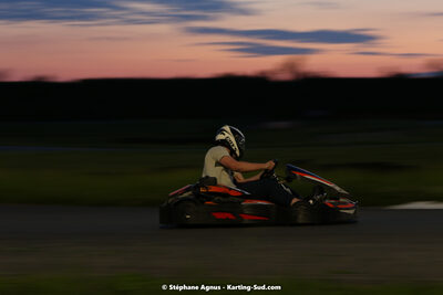 07/05/2022 : Endurance Loisir Les Razbitumes pour “1 maillot pour la vie” & Les Socio Esthéticiennes (Photos Stéphane Agnus) 2022 — karting