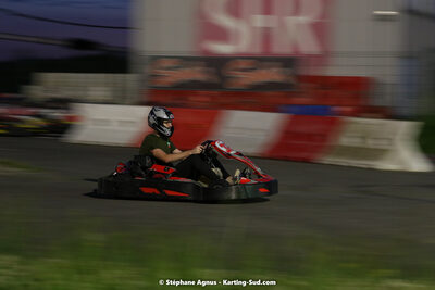 07/05/2022 : Endurance Loisir Les Razbitumes pour “1 maillot pour la vie” & Les Socio Esthéticiennes (Photos Stéphane Agnus) 2022 — karting