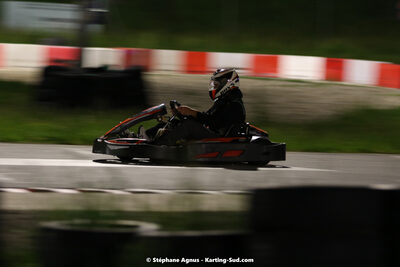 07/05/2022 : Endurance Loisir Les Razbitumes pour “1 maillot pour la vie” & Les Socio Esthéticiennes (Photos Stéphane Agnus) 2022 — karting