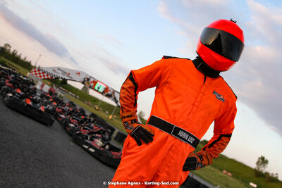 07/05/2022 : Endurance Loisir Les Razbitumes pour “1 maillot pour la vie” & Les Socio Esthéticiennes (Photos Stéphane Agnus) 2022 — karting