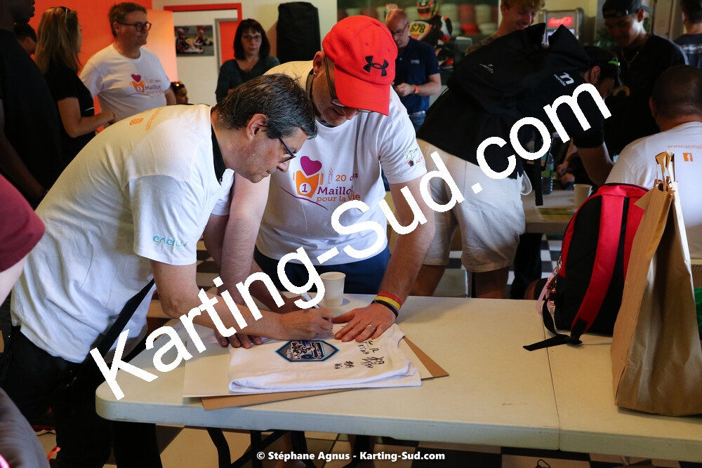 07/05/2022 : Endurance Loisir Les Razbitumes pour “1 maillot pour la vie” & Les Socio Esthéticiennes (Photos Stéphane Agnus) 2022 — karting