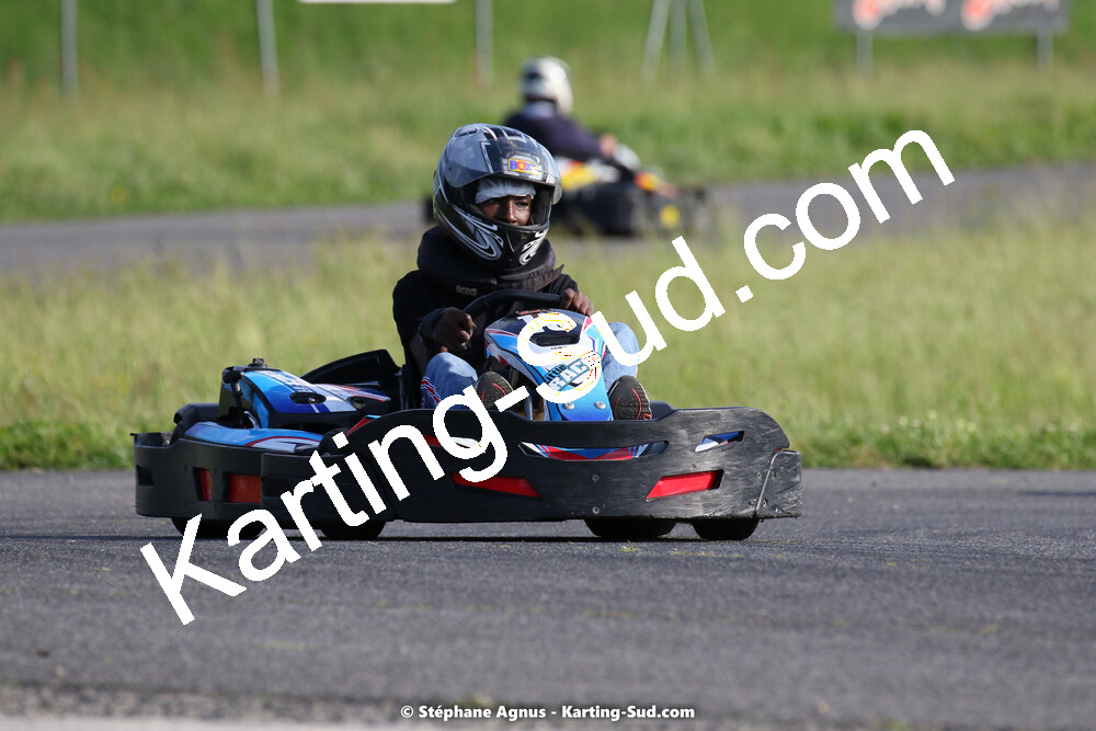 07/05/2022 : Endurance Loisir Les Razbitumes pour “1 maillot pour la vie” & Les Socio Esthéticiennes (Photos Stéphane Agnus) 2022 — karting