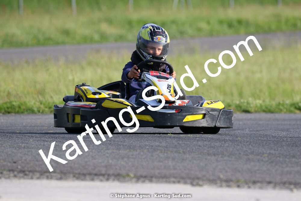 07/05/2022 : Endurance Loisir Les Razbitumes pour “1 maillot pour la vie” & Les Socio Esthéticiennes (Photos Stéphane Agnus) 2022 — karting