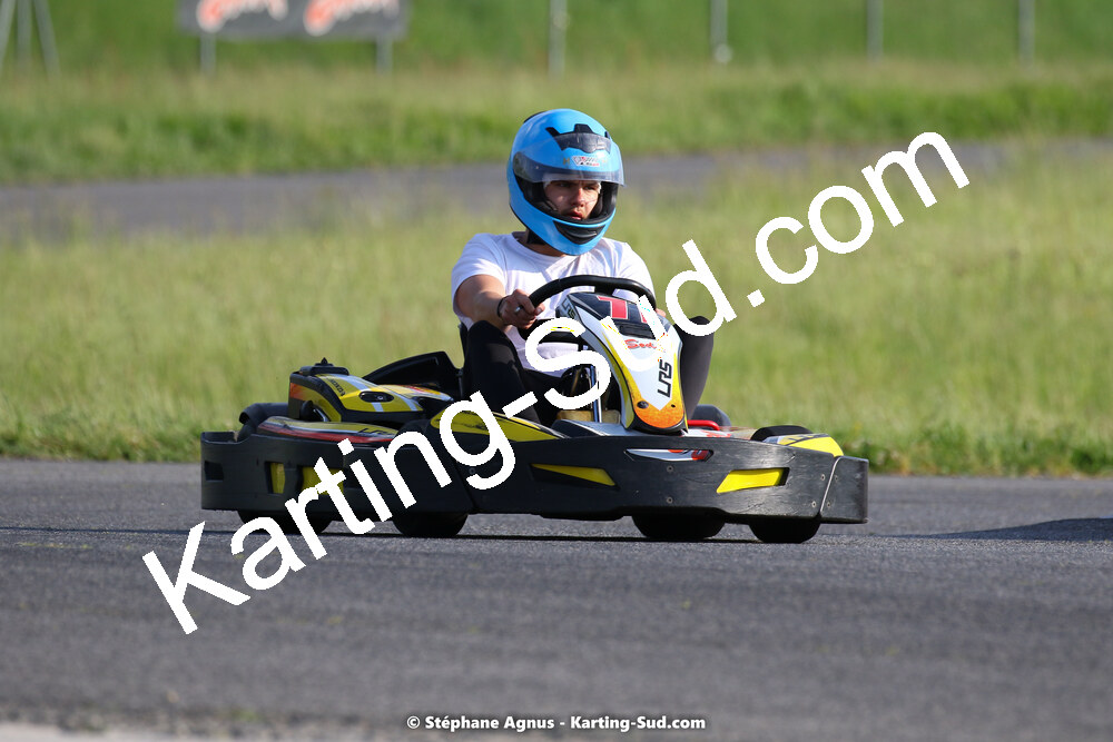 07/05/2022 : Endurance Loisir Les Razbitumes pour “1 maillot pour la vie” & Les Socio Esthéticiennes (Photos Stéphane Agnus) 2022 — karting